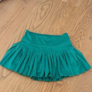 Emerald Green Gold Hinge Pleated Women's Tennis Skirt